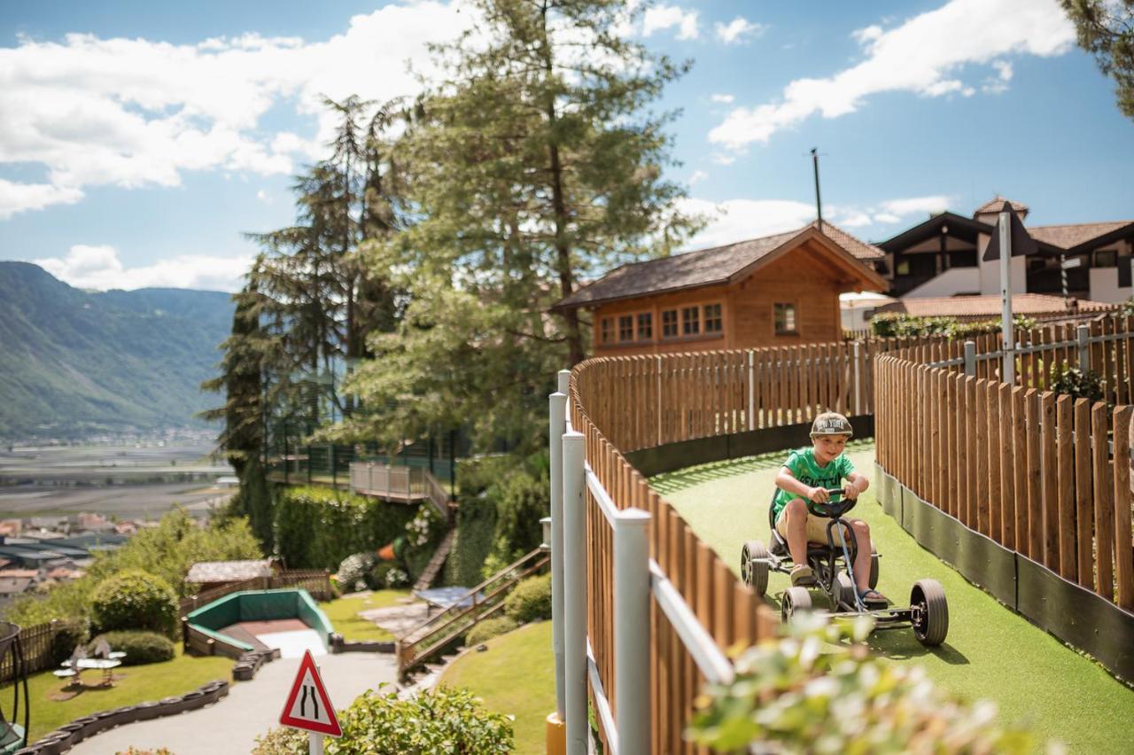 Das Grafenstein Familienresidence Cermes Esterno foto