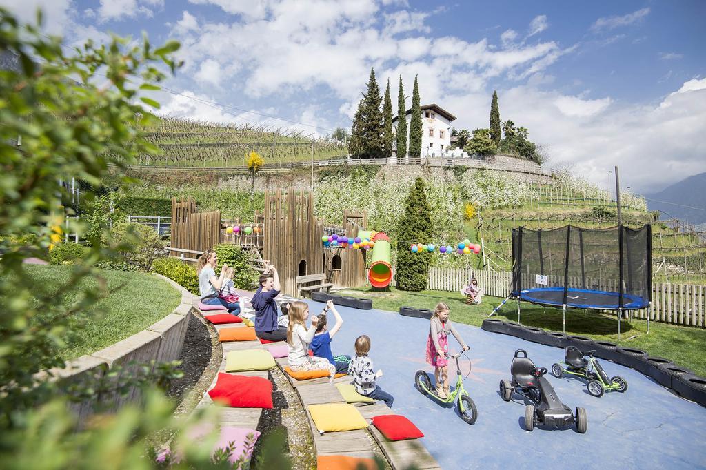 Das Grafenstein Familienresidence Cermes Esterno foto