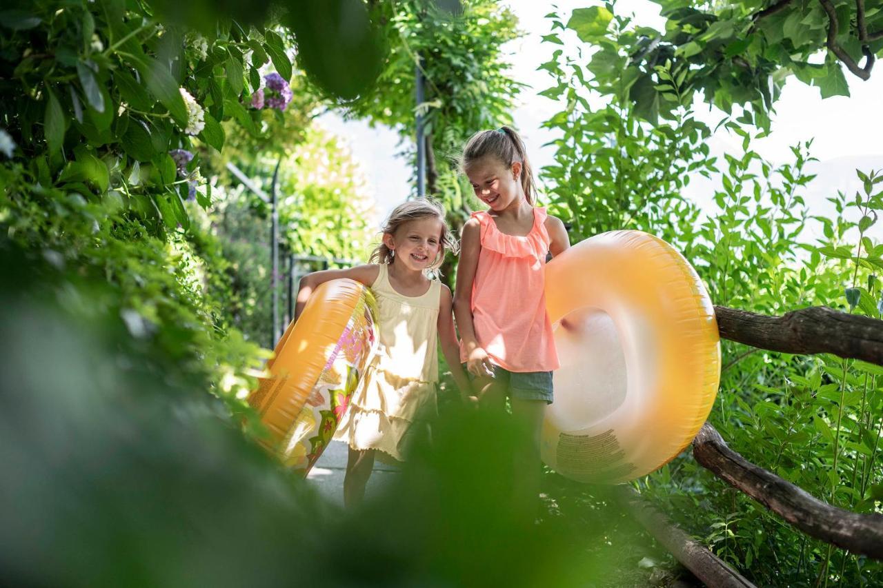 Das Grafenstein Familienresidence Cermes Esterno foto